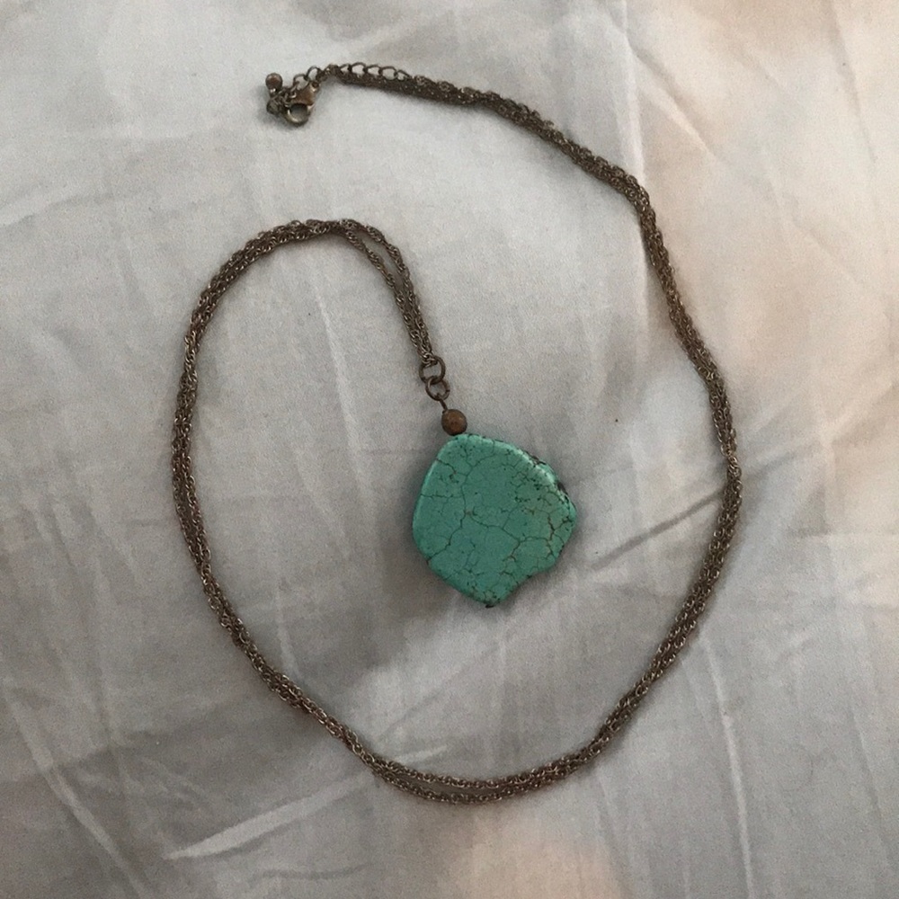 Green gem stone necklace